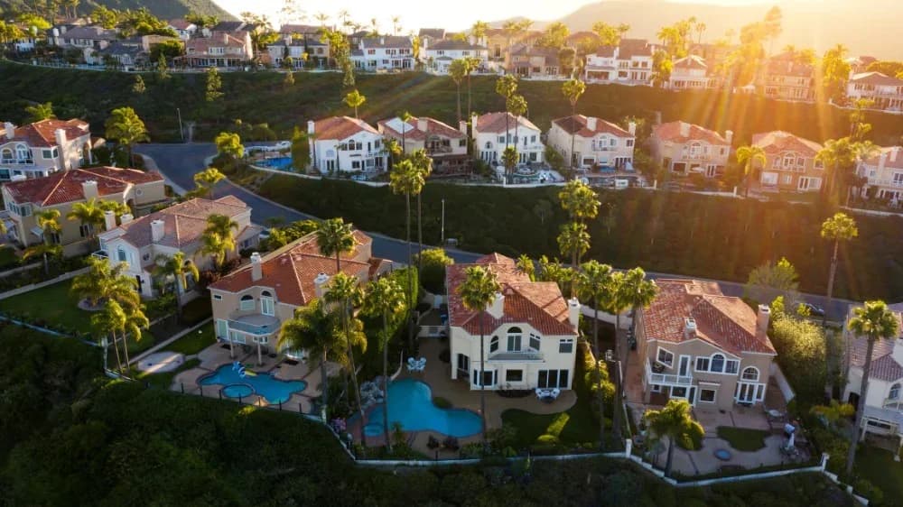 Garage Door Services in Laguna Hills, California