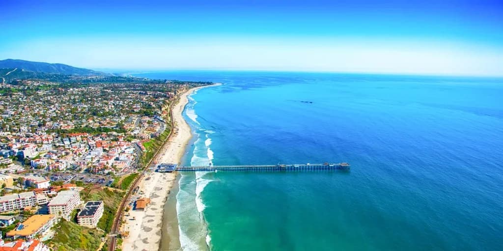 Garage Door Services in San Clemente, California | Urgent Garage Doors