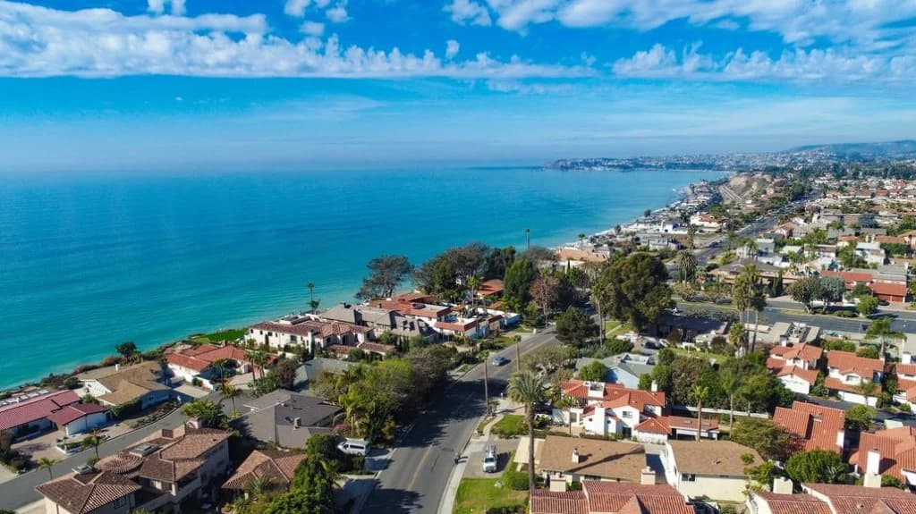 Garage Door Services in San Juan Capistrano, CA | Urgent Garage Doors